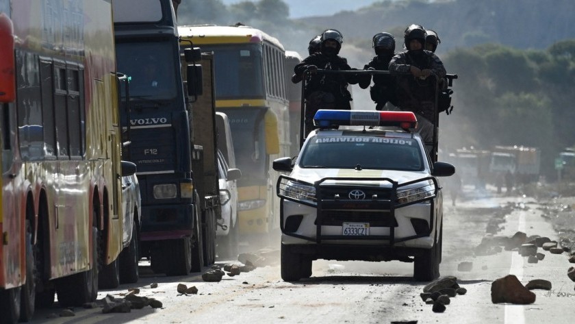 Cinco muertos en Bolivia en choques entre policías y partidarios de Evo Morales